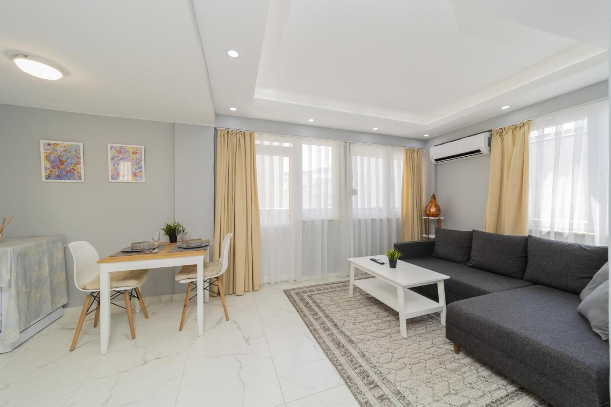 Cozy Flat W Balcony 5 Min To Beach In Appartamento *